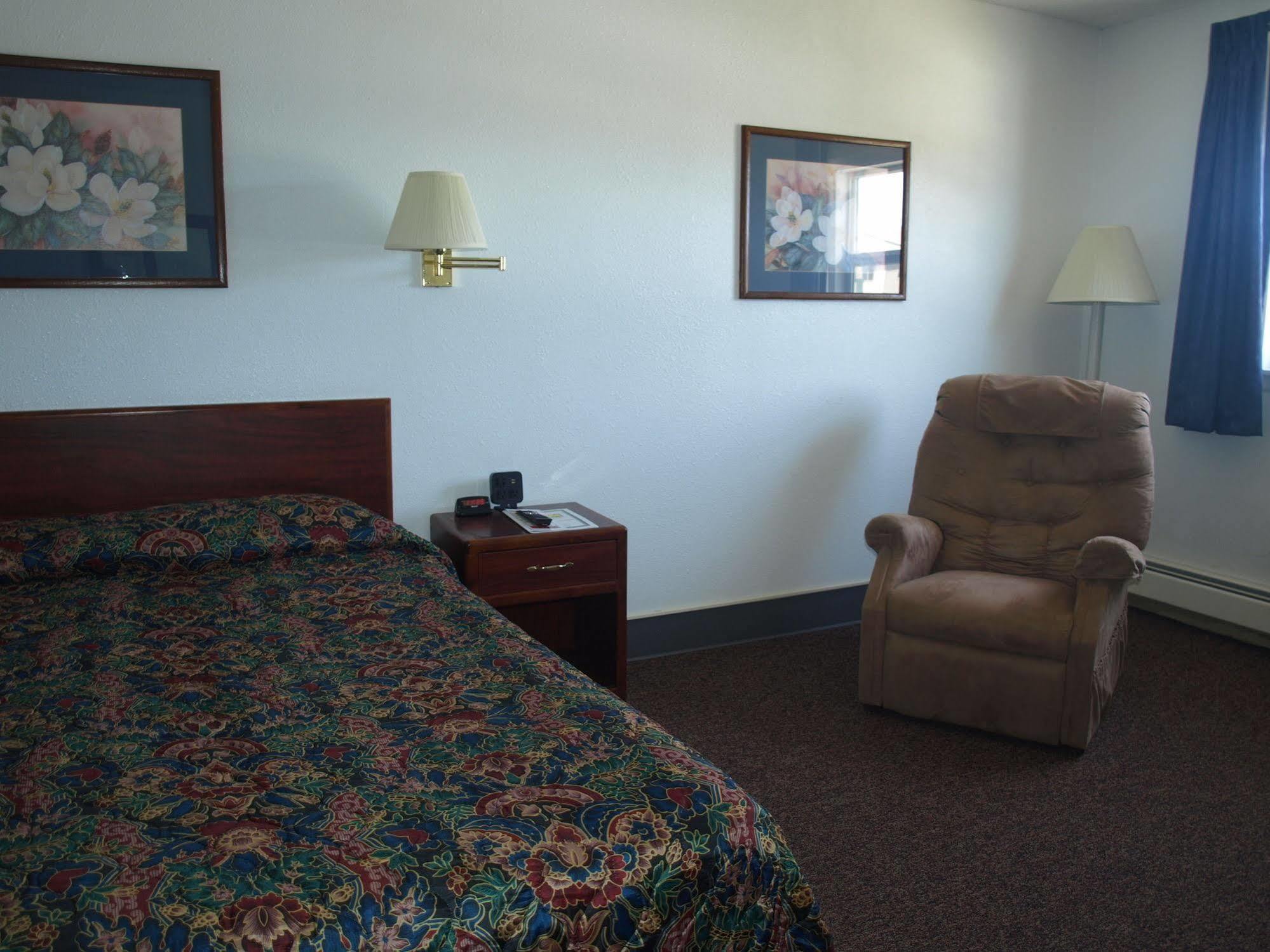 Yellowstone River Inn Ґлендів Екстер'єр фото